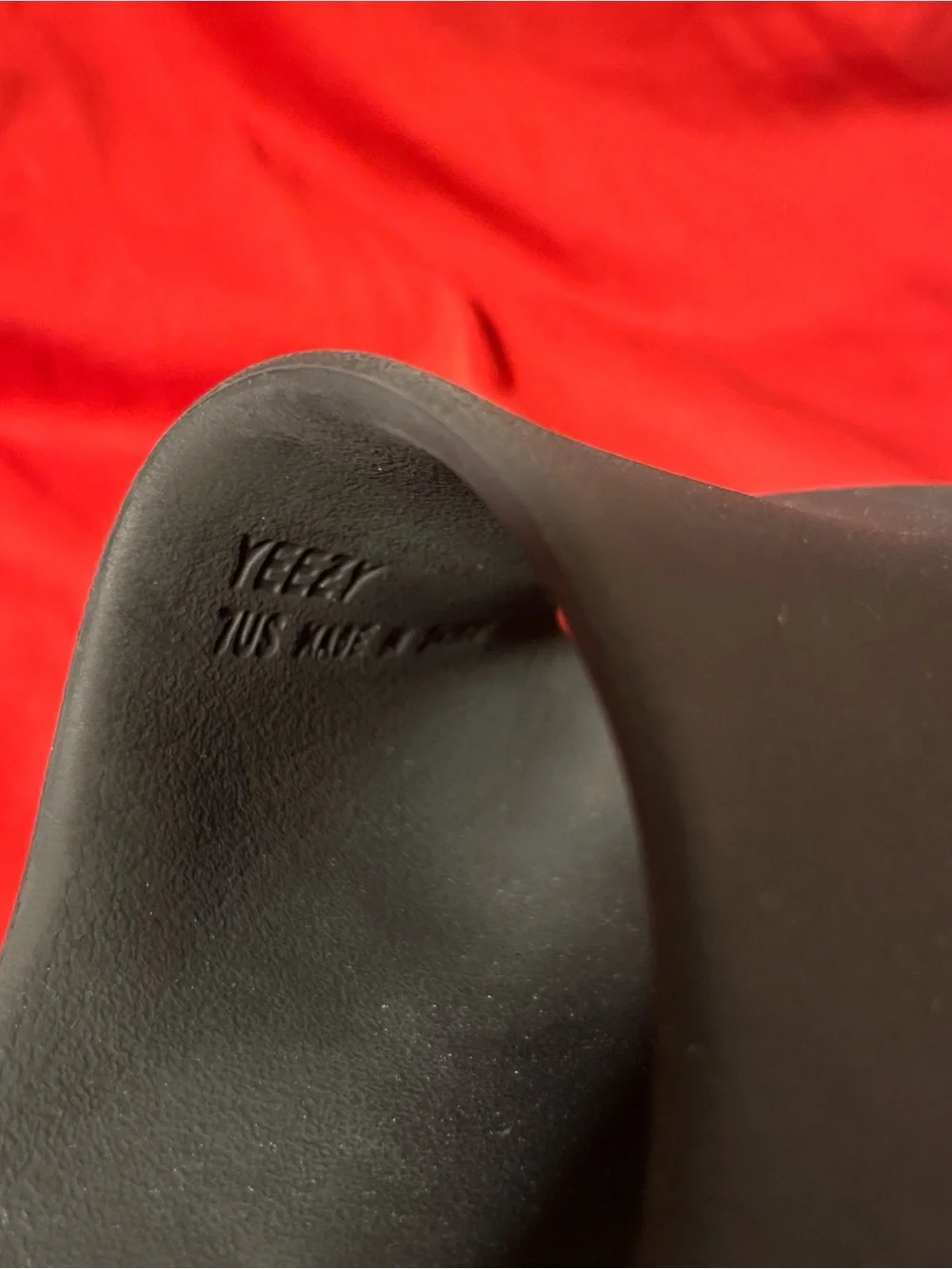 Adidas Yeezy slides (7)